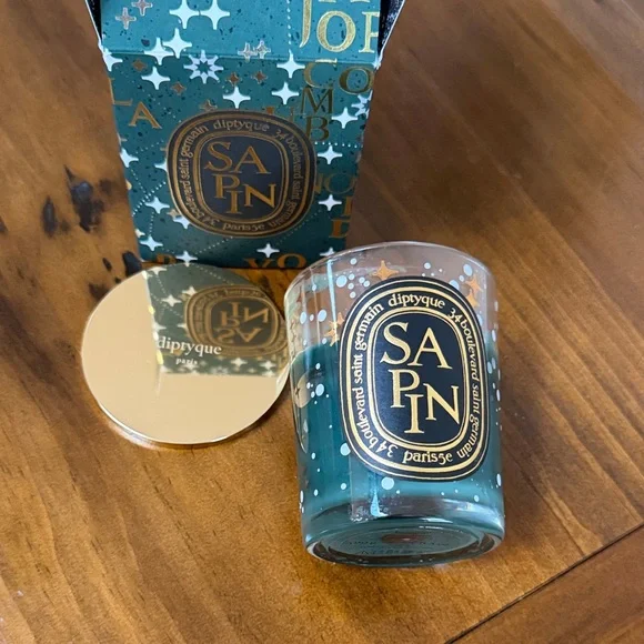 Diptyque Sapin Candle in Original Box (6.5 oz) - Picture 4 of 8